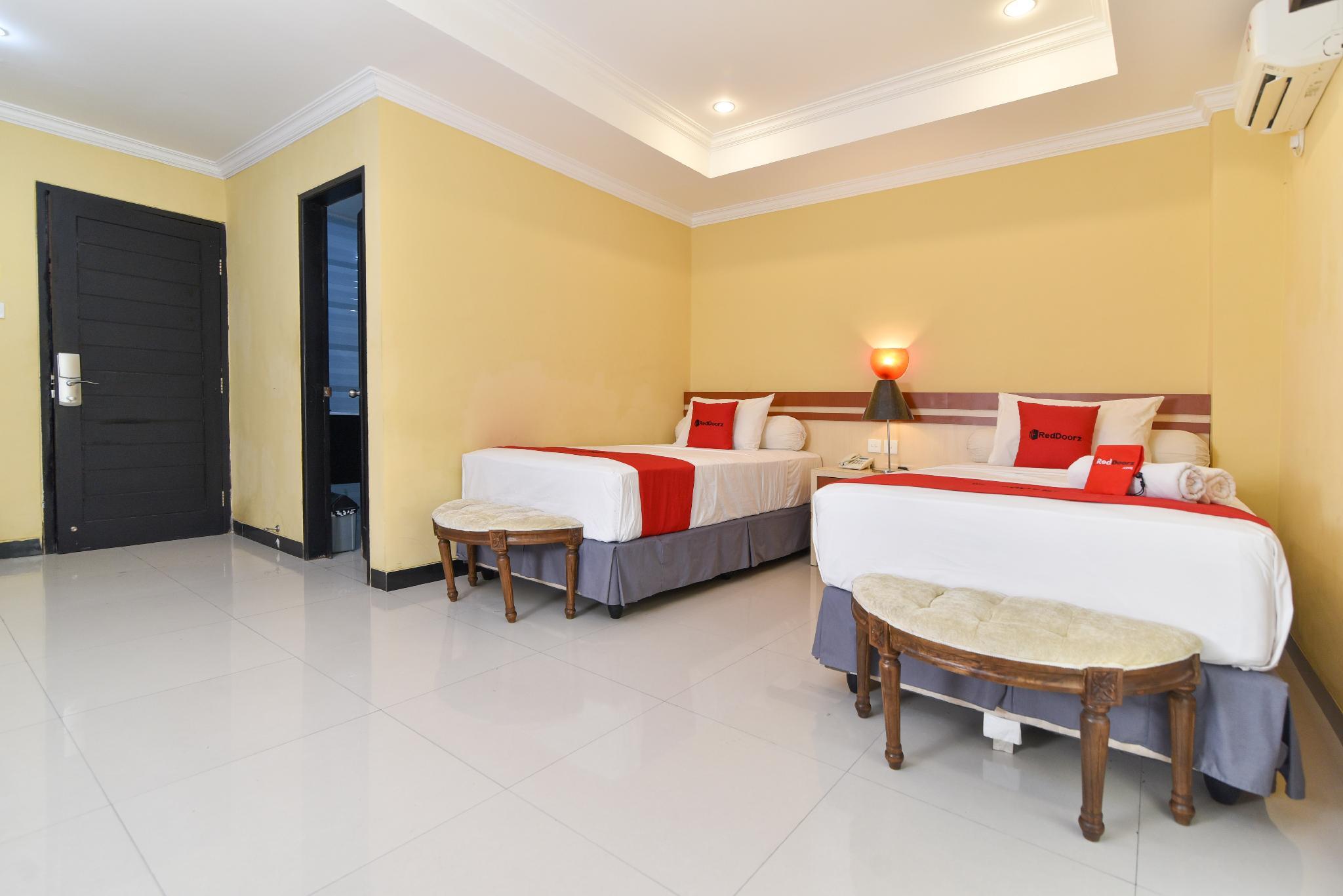 Reddoorz Plus Near Mall Bali Galeria 2 Denpasar Exterior foto