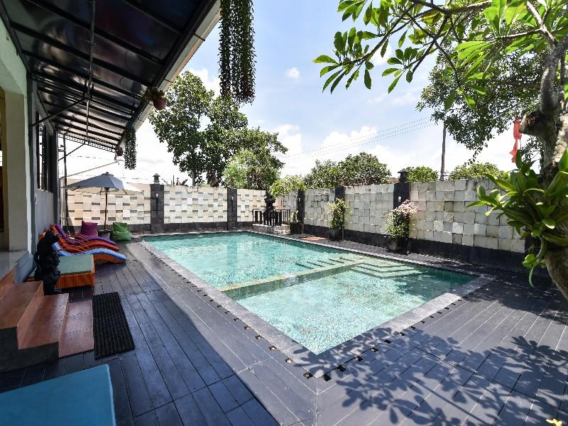 Reddoorz Plus Near Mall Bali Galeria 2 Denpasar Exterior foto