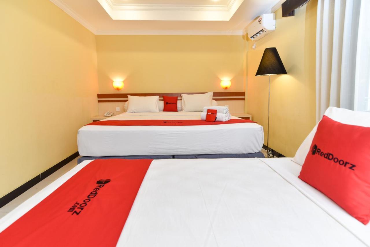 Reddoorz Plus Near Mall Bali Galeria 2 Denpasar Exterior foto