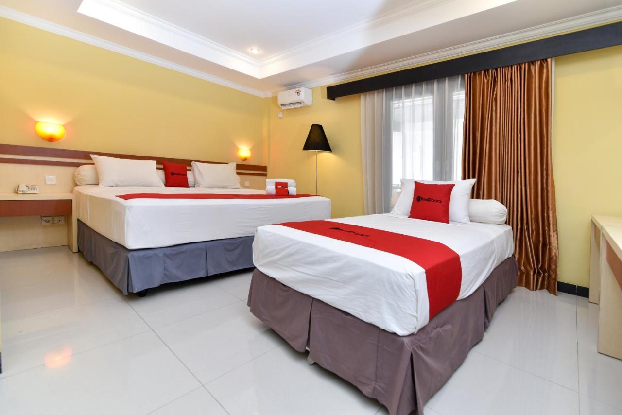 Reddoorz Plus Near Mall Bali Galeria 2 Denpasar Exterior foto