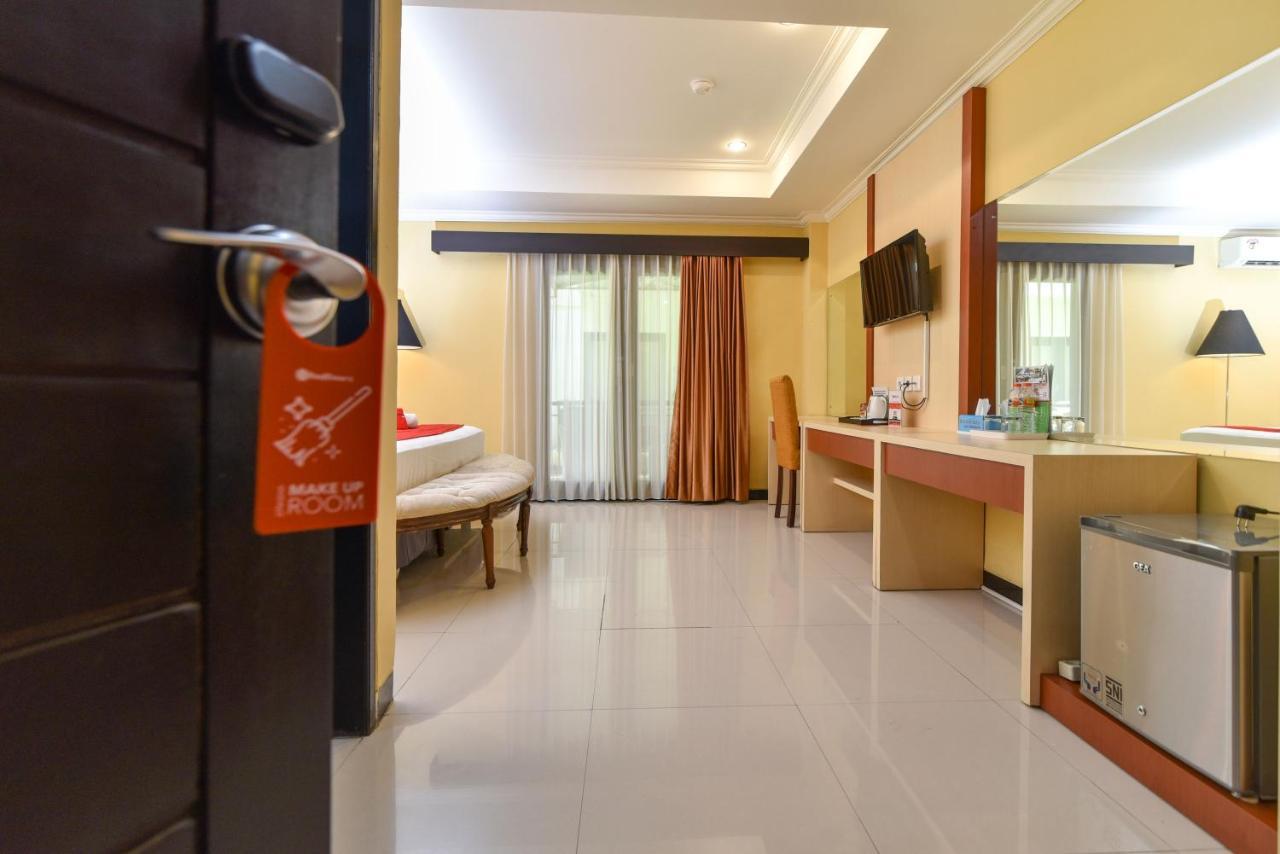 Reddoorz Plus Near Mall Bali Galeria 2 Denpasar Exterior foto