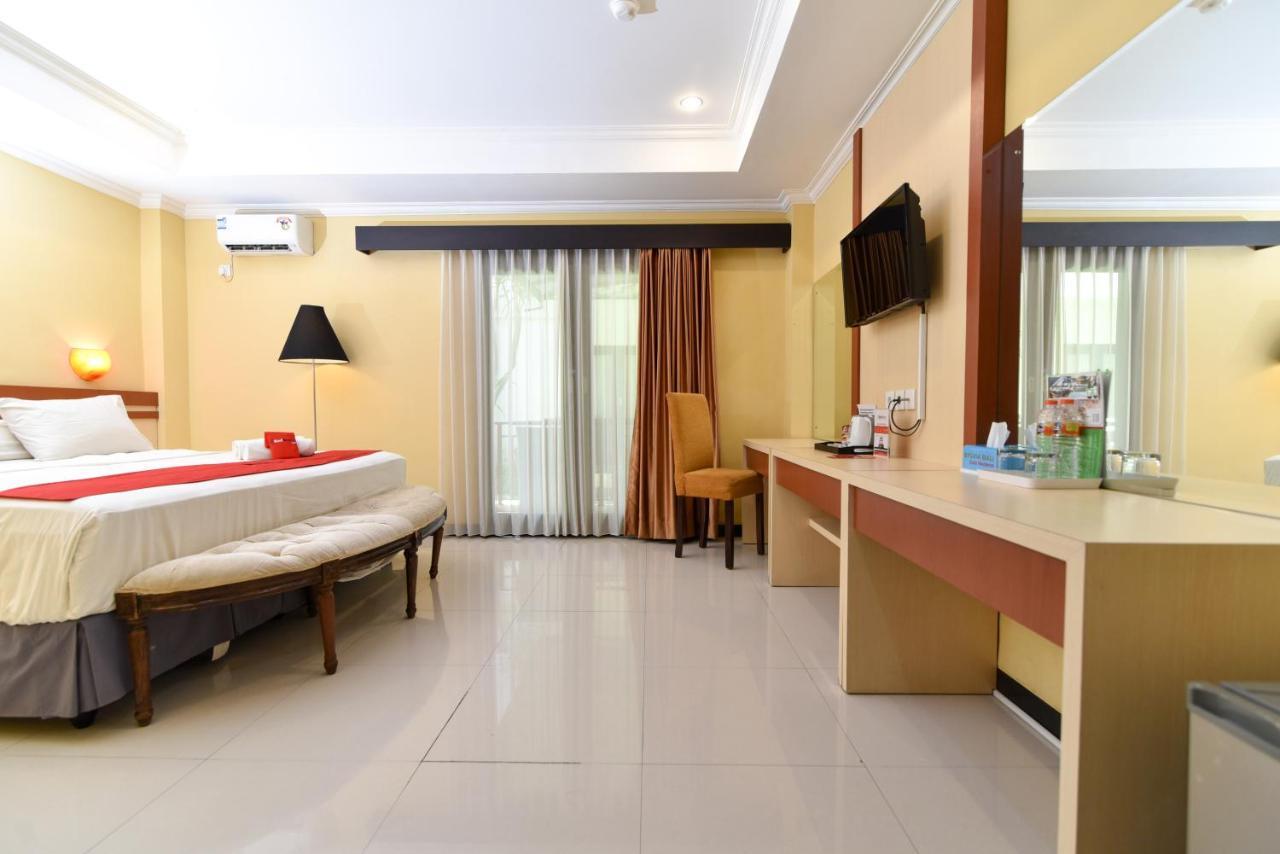 Reddoorz Plus Near Mall Bali Galeria 2 Denpasar Exterior foto
